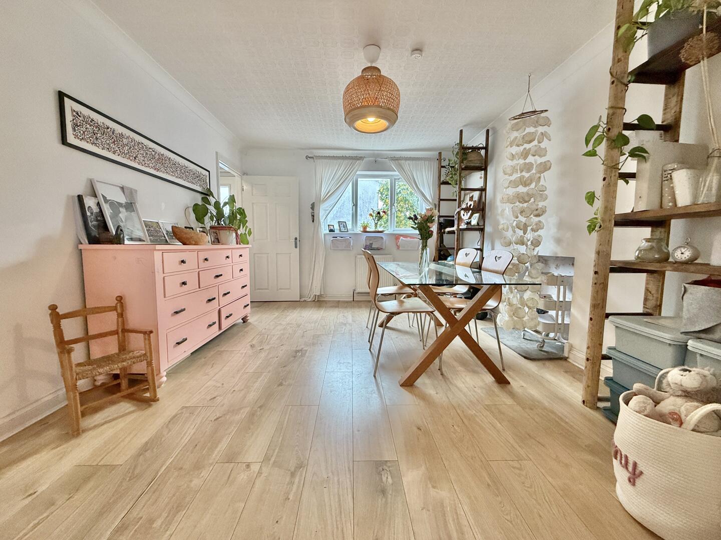 5 bed property in Coppice Gardens, Redruth